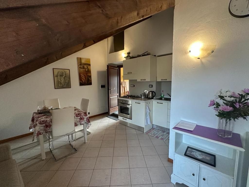 Apartment Mansardato In Centro.